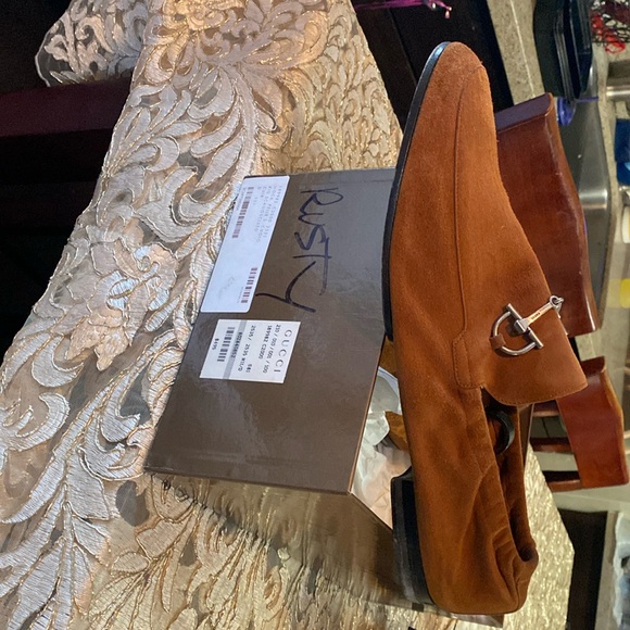 Pre Love ,Rust suedes size 12 Gucci shoe beautiful shape,well taken care .. - Picture 2 of 3